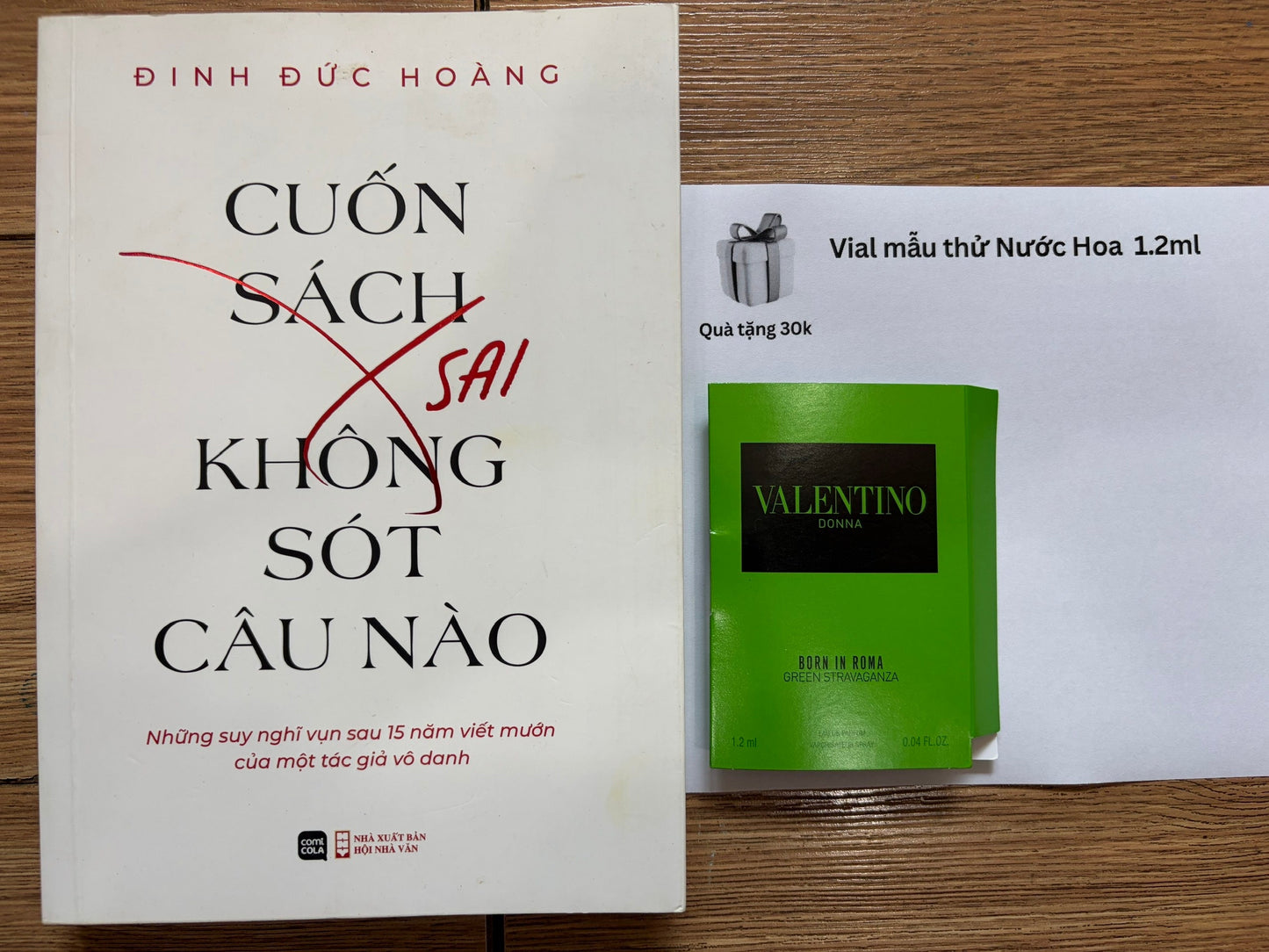 Sách cũ - Cuốn Sách Sai Không Sót Câu Nào