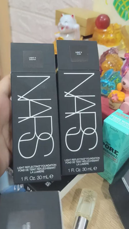 Kem nền Nars lùn