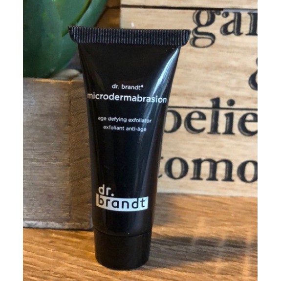 1e8ec3f2e753999b0a89c8419be6ec92.jpg Kem Loại bỏ Tế Bào Chết Dr. Brandt Microdermabrasion Age Defying Exfoliator 7.5g (unbox)