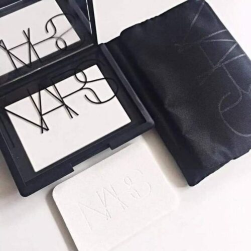 68b199e04ec8e5eed166e663ac61aa38.jpg Hàng US - phấn phủ thủy tinh Nars 𝐋𝐢𝐠𝐡𝐭 𝐑𝐞𝐟𝐥𝐞𝐜𝐭𝐢𝐧𝐠 𝐒𝐞𝐭𝐭𝐢𝐧𝐠 𝐏𝐨𝐰𝐝𝐞𝐫 𝐏𝐫𝐞𝐬𝐬𝐞𝐝 𝐓𝐫𝐚𝐧𝐬𝐥𝐮𝐜𝐞𝐧𝐭 travelsize