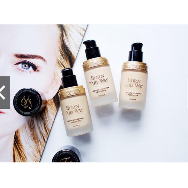 Kem nền Too Faced Born This Way Foundation