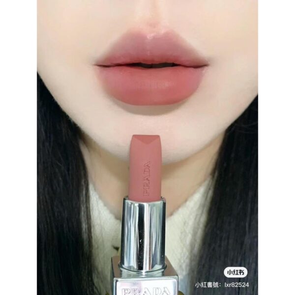 Son thỏi mini Prada