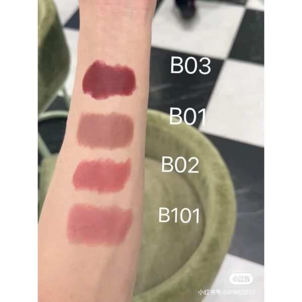 Son thỏi mini Prada