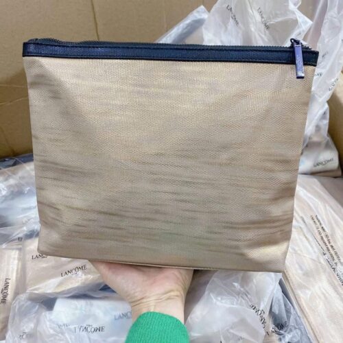 vn-11134207-7ra0g-m9udtk7aukp07d.jpg Túi đựng mỹ phầm chính hãng - quà tặng của hãng